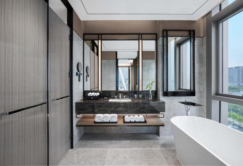 جناح كلوب, Jw Marriott Hotel Shenzhen Bao An International Airport