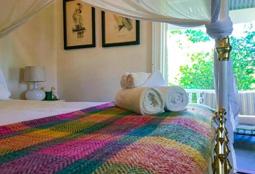 اتاق استاندارد, Arcadia House