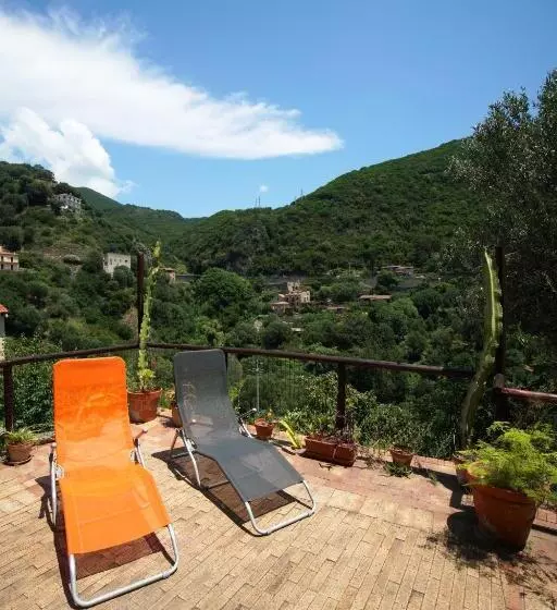 庭の見える１ベッドルームアパートメント, La Casa Sul Blu Albergo Diffuso
