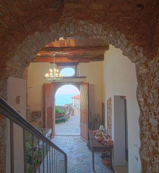 Трехместный Номер Стандарт с Балконом, La Casa Sul Blu Albergo Diffuso