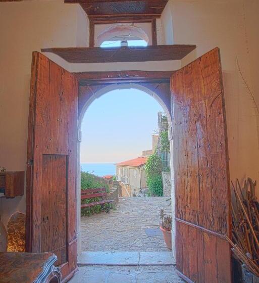 חדר סטנדרט לשלושה עם מרפסת, La Casa Sul Blu Albergo Diffuso