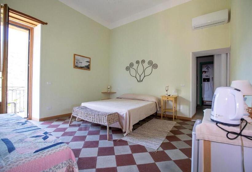 Трехместный Номер Стандарт с Балконом, La Casa Sul Blu Albergo Diffuso