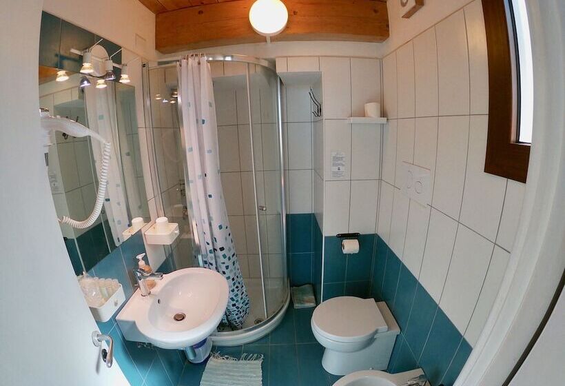 חדר פרמיום לארבעה, La Casa Sul Blu Albergo Diffuso