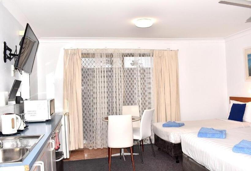 Трехместный Номер Superior, Port O Call Motel