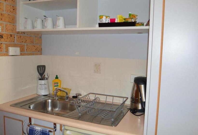 Family Suite, Port O Call Motel