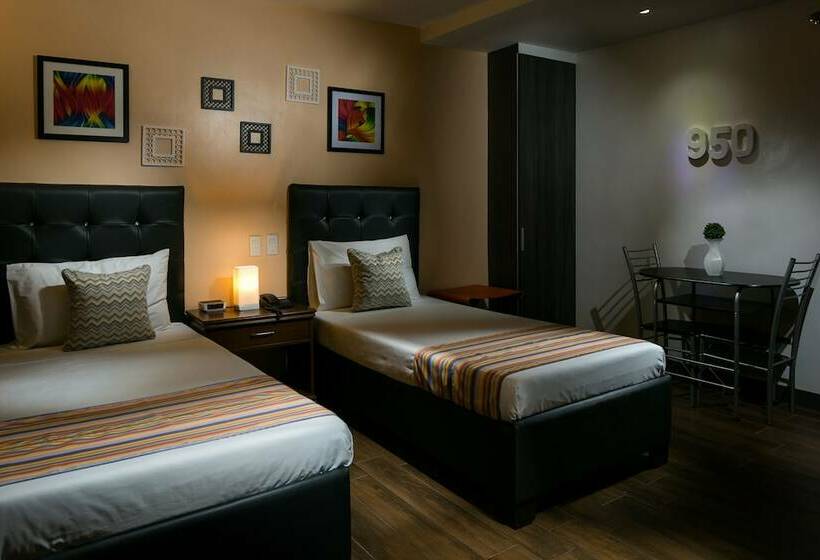 디럭스 룸, 950 Condotel
