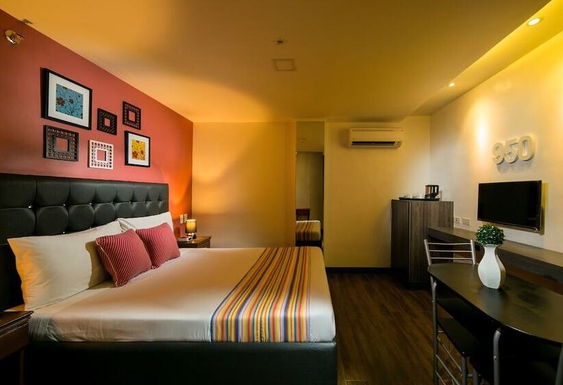 디럭스 룸, 950 Condotel