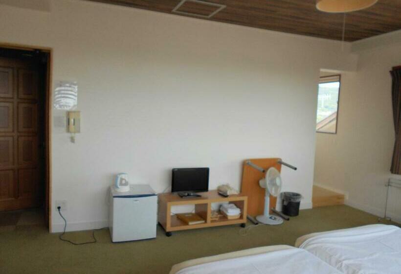 Номер Стандарт Трехместный, Orange Pension