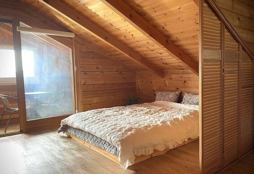 Quarto Deluxe, Breakfast At Tiffany S Pension