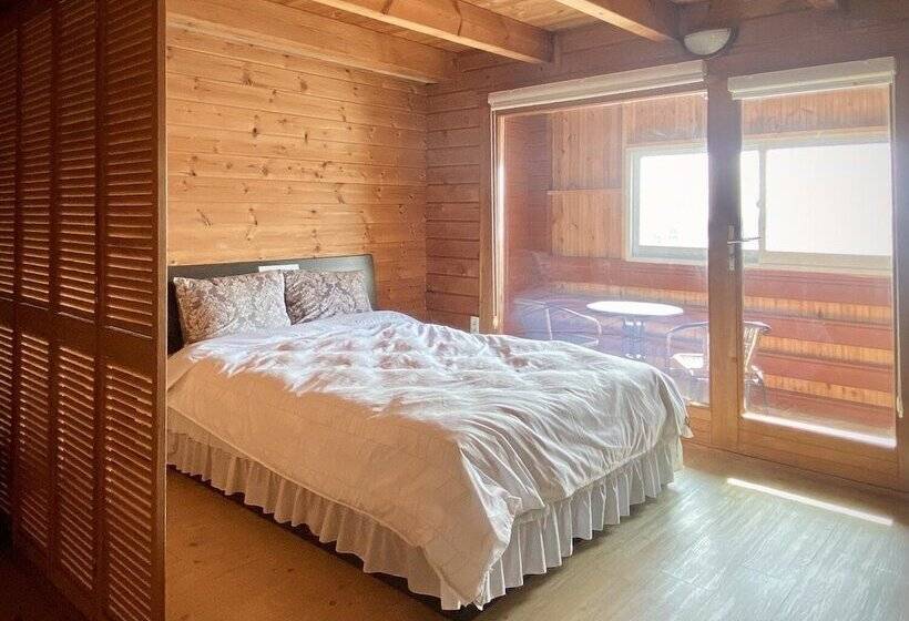 Quarto Deluxe, Breakfast At Tiffany S Pension