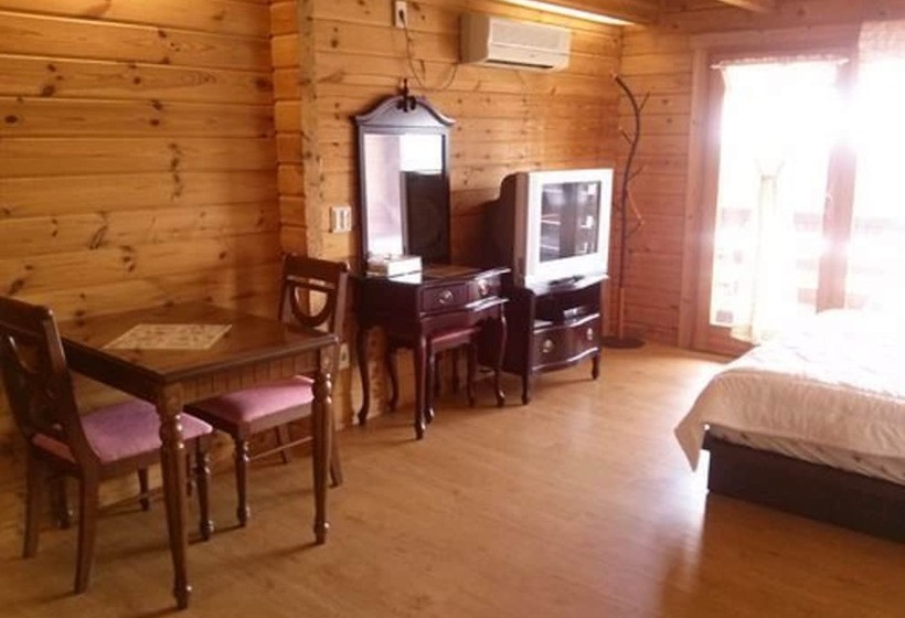 Quarto Deluxe, Breakfast At Tiffany S Pension