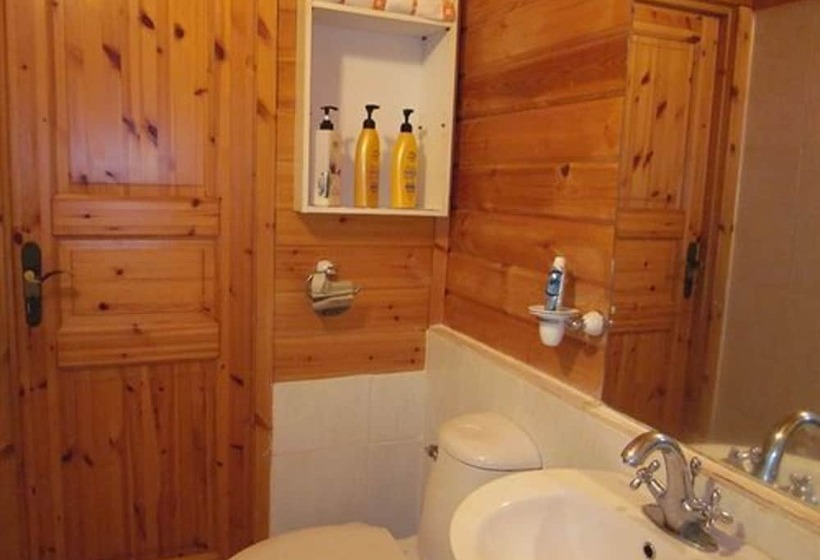 Quarto Deluxe, Breakfast At Tiffany S Pension