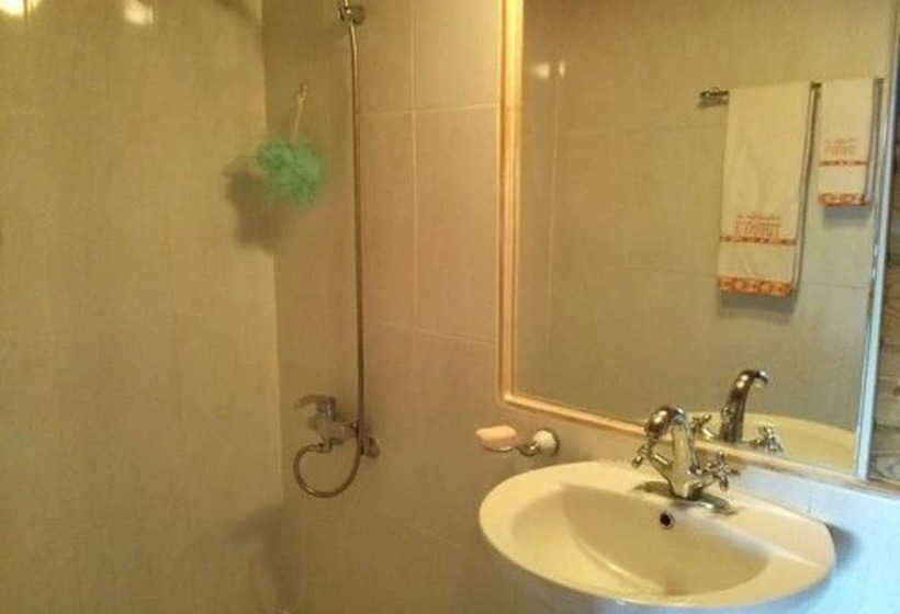 Quarto Deluxe, Breakfast At Tiffany S Pension