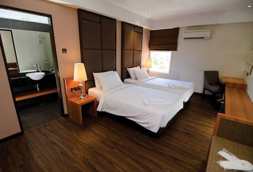 סוויטה משפחתית, C Haya