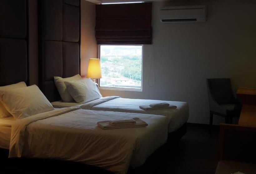 חדר סופריור, C Haya