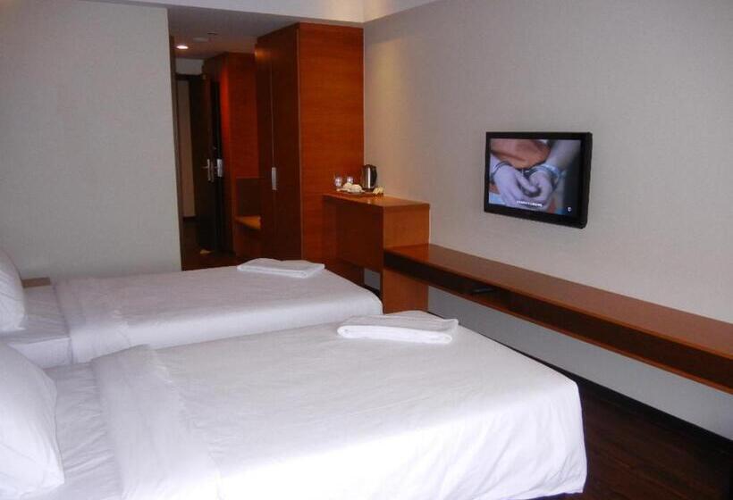 חדר סופריור, C Haya