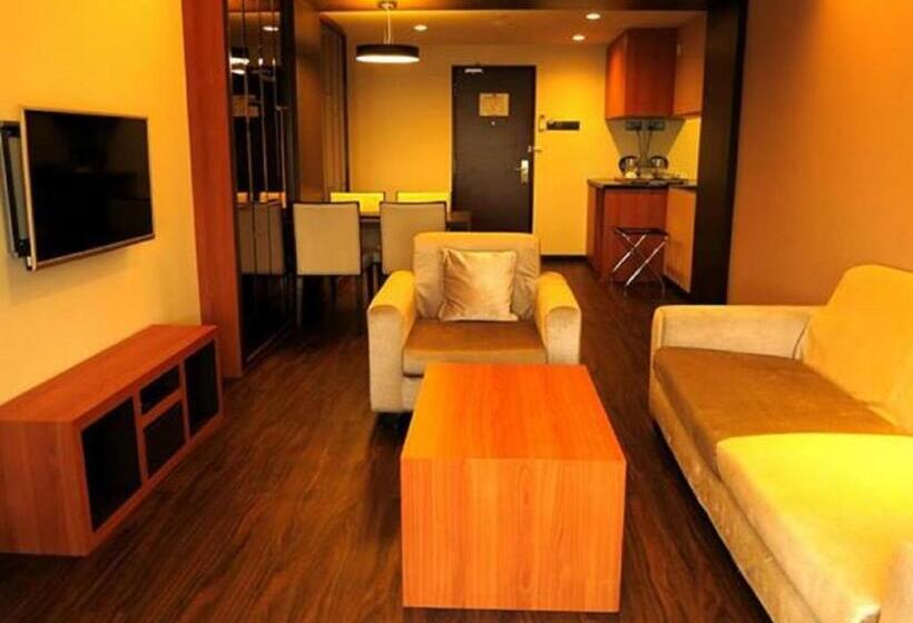 סוויטה אקזקיוטיב, C Haya