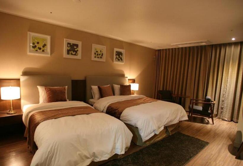 חדר דלוקס נוף לים, Hyunjin Tourist