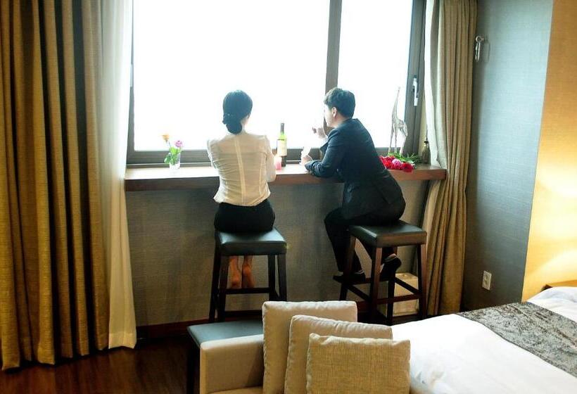 חדר פרמיום נוף לים, Hyunjin Tourist