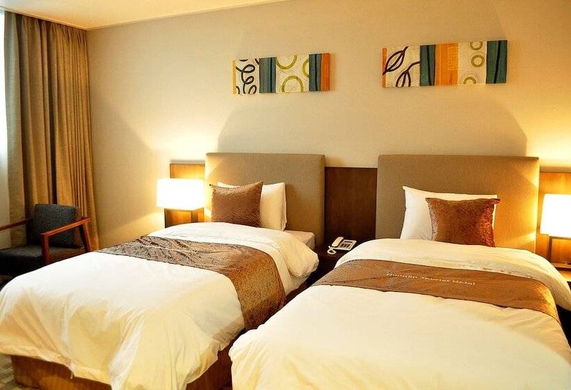 חדר סטנדרט, Hyunjin Tourist