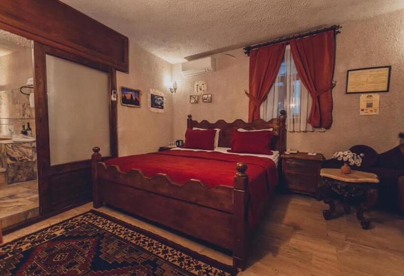 غرفة سوبيريور, Maccan Cave