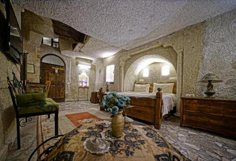 غرفة ديلوكس, Maccan Cave