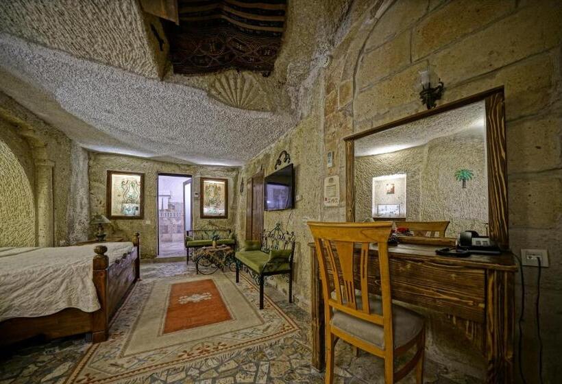 غرفة ديلوكس, Maccan Cave