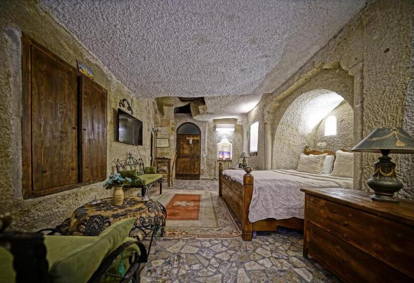 غرفة ديلوكس, Maccan Cave