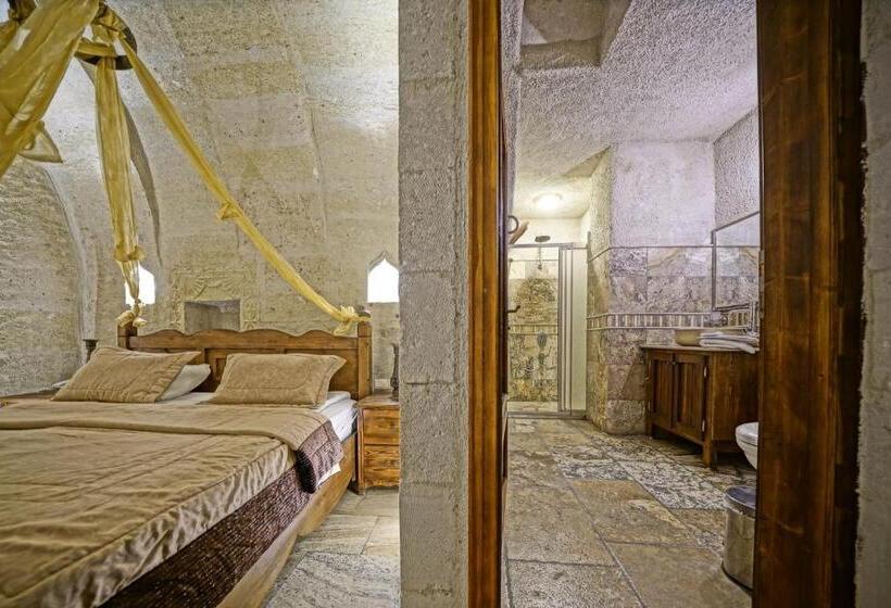 غرفة قياسية, Maccan Cave