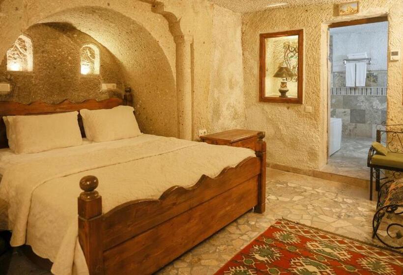 غرفة ديلوكس, Maccan Cave