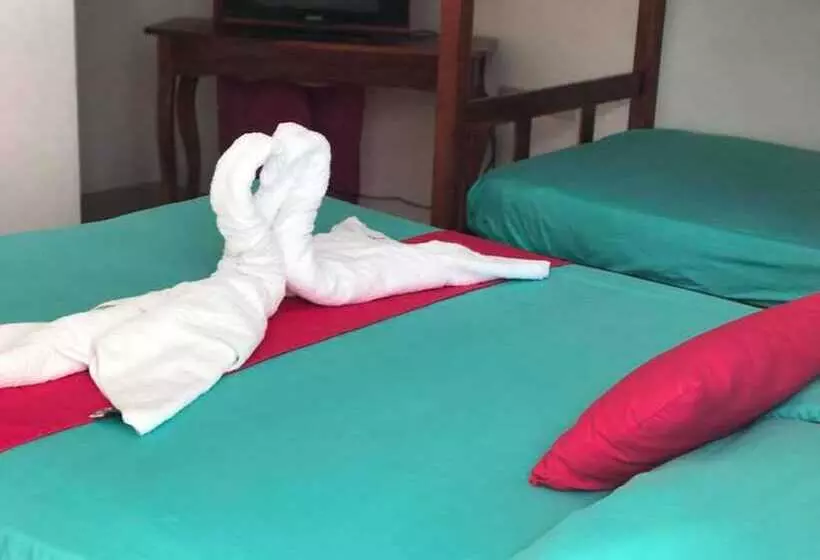 اتاق استاندارد سه نفره, Posada Bahia Azul