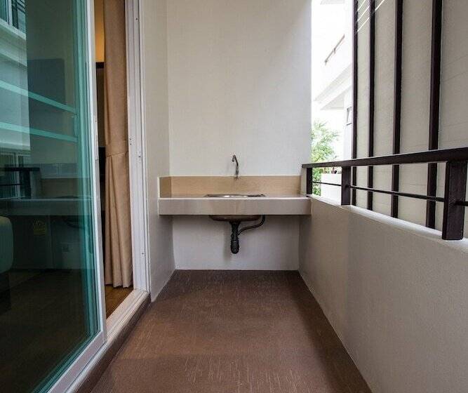 Standardrum, Sunshine Hostel