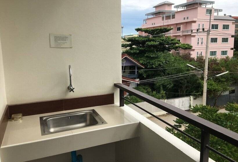 Standardrum, Sunshine Hostel