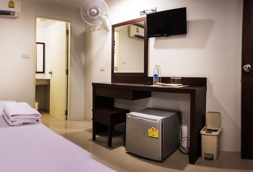 Ekonomiskt Rum, Sunshine Hostel