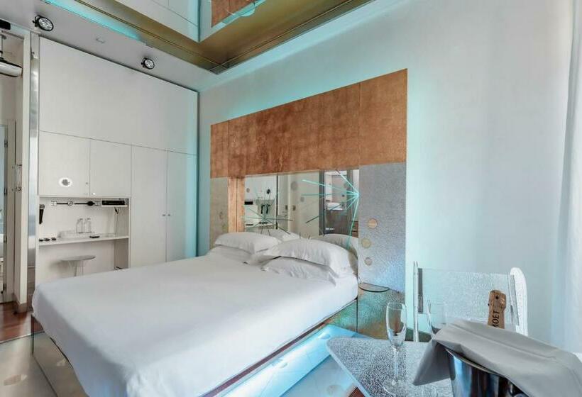 سوئیت جونیور با ماساژ آبی, Trecento