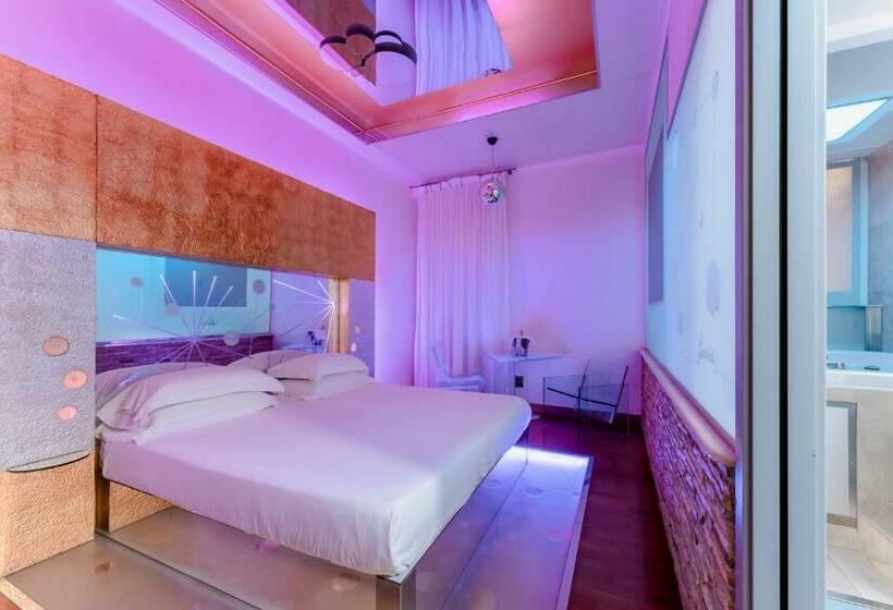 سوئیت جونیور با ماساژ آبی, Trecento