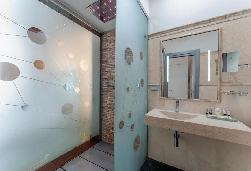 اتاق لوکس, Trecento