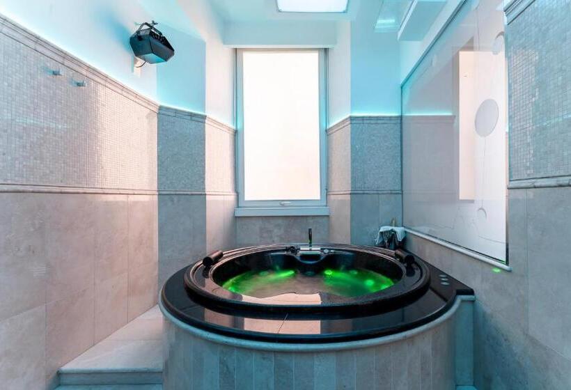 سوییت جونیور لوکس, Trecento