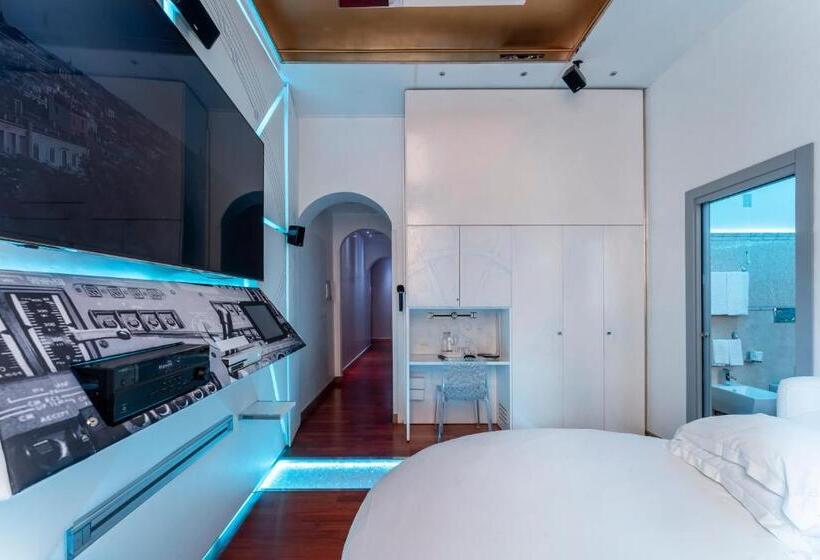 سوییت جونیور لوکس, Trecento