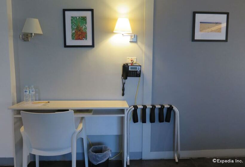 デラックスルーム, Pillows Hotel Cebu