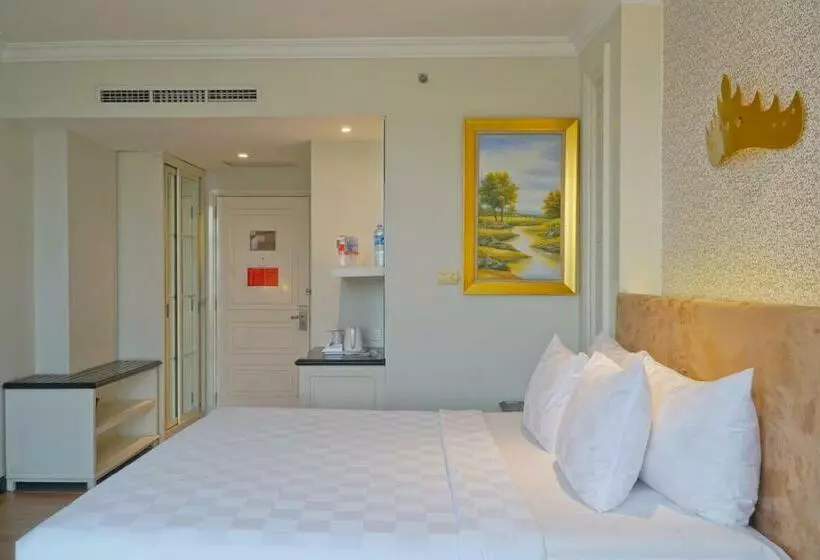 اتاق لوکس با چشم‌انداز باغ, Swiss Belhotel Lampung