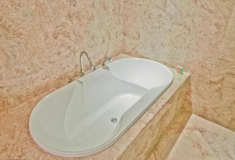 סוויטה מלכותית, Swiss Belhotel Lampung