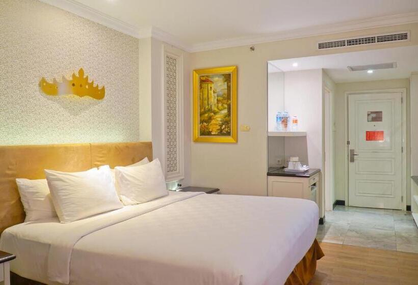 חדר דלוקס נוף בריכה, Swiss Belhotel Lampung