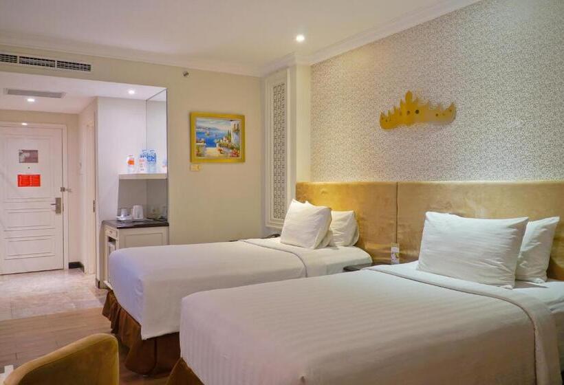 חדר דלוקס נוף בריכה, Swiss Belhotel Lampung