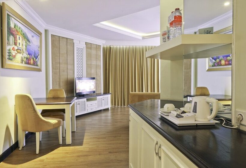 סוויטה מלכותית, Swiss Belhotel Lampung