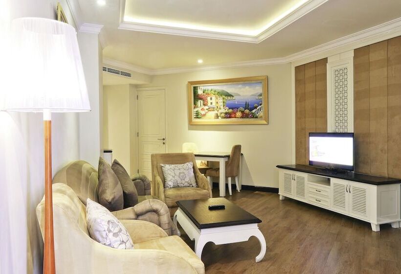 סוויטה מלכותית, Swiss Belhotel Lampung