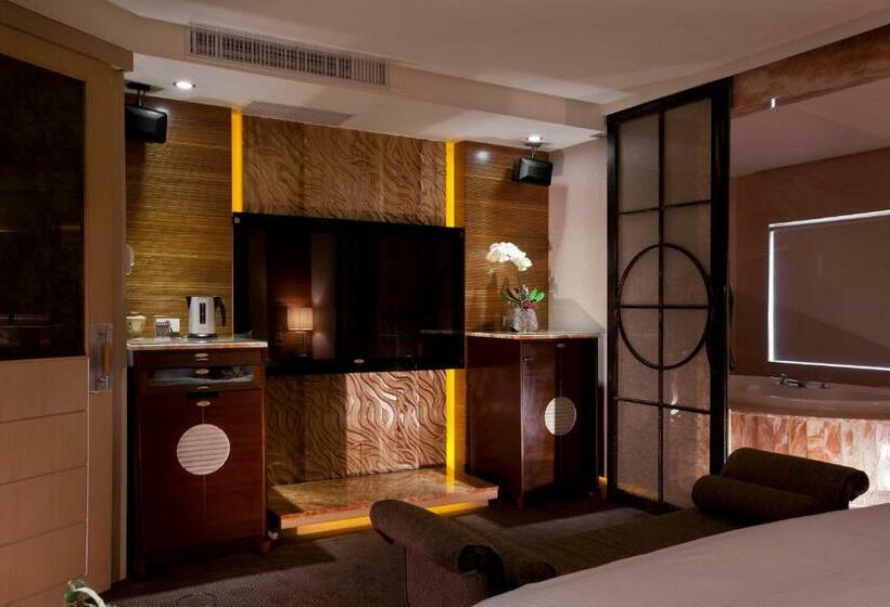 اتاق لوکس, Alper Motel