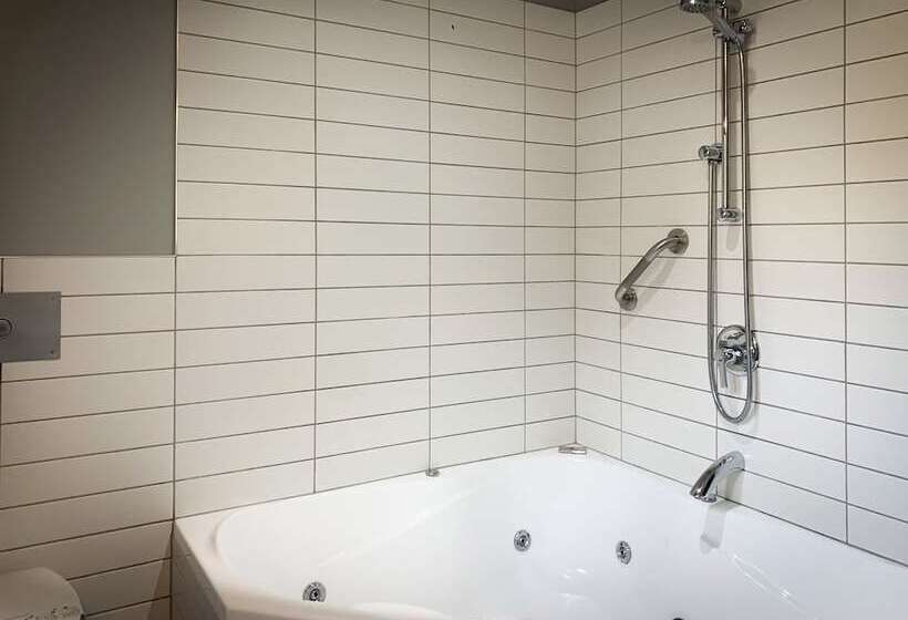 شقة غرفتين, Beaches Nelson