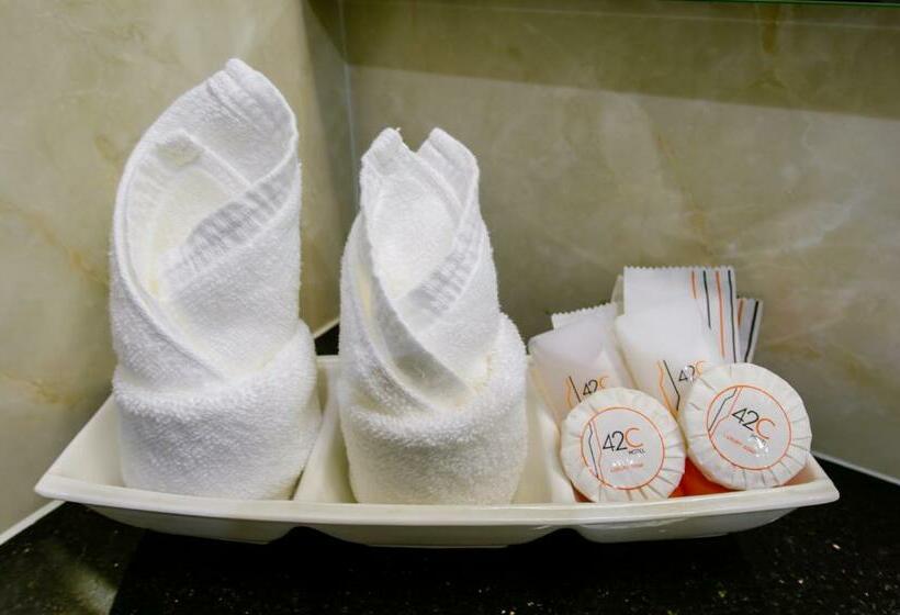 디럭스 룸, 42c The Chic