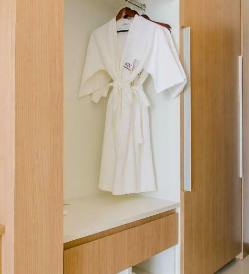 디럭스 룸, 42c The Chic